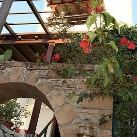 Traditional Studio Skyros Exterior photo