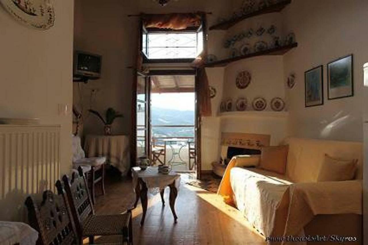 Apartment Traditional Skyros